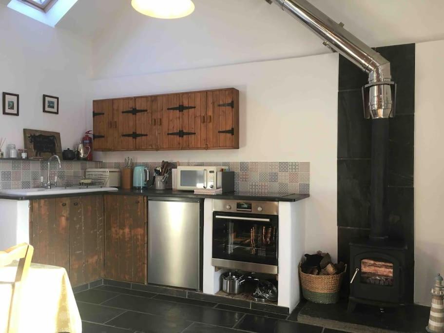 Hidden Cottage Gem Hottub, Firepit, Coastal Walks Holiday home