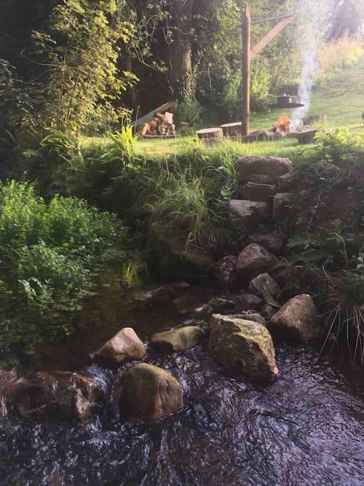Hidden Cottage Gem Hottub, Firepit, Coastal Walks *